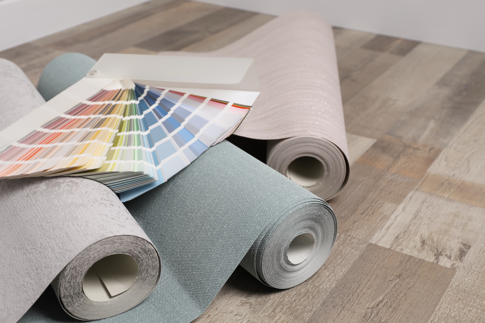Décor and specialty papers